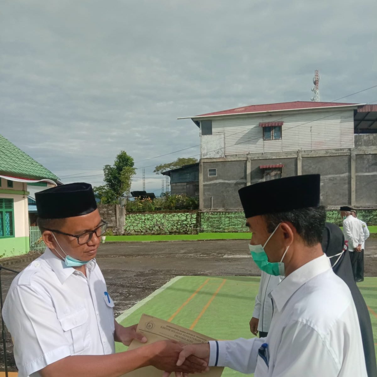 Fauzan, S.Ag : Mari Kita Bekerja Untuk Instansi Kita Yang Lebih Baik Dan Melayani