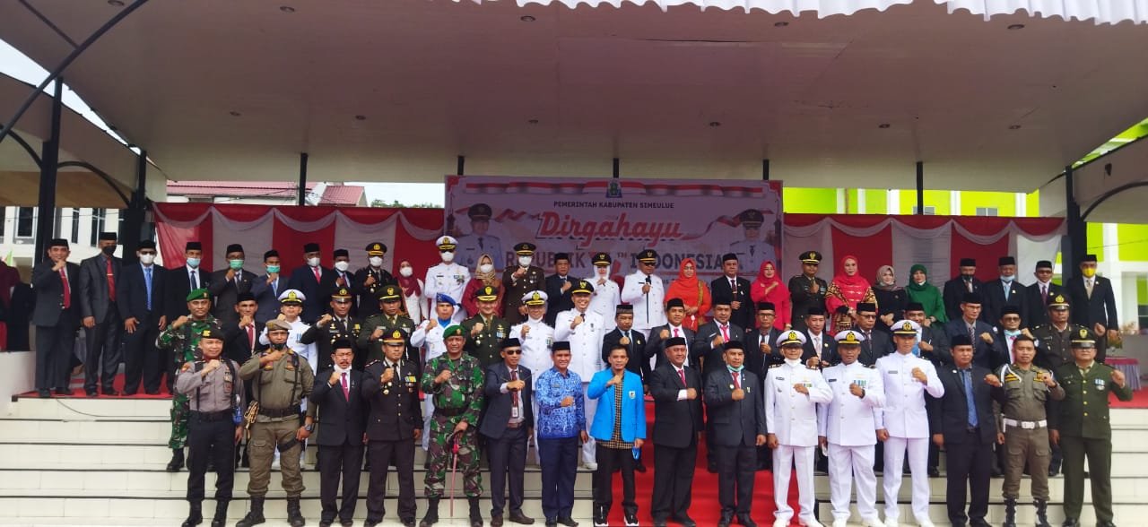 Kakankemenag Simeulue Hadiri Upacara HUT RI Ke-76