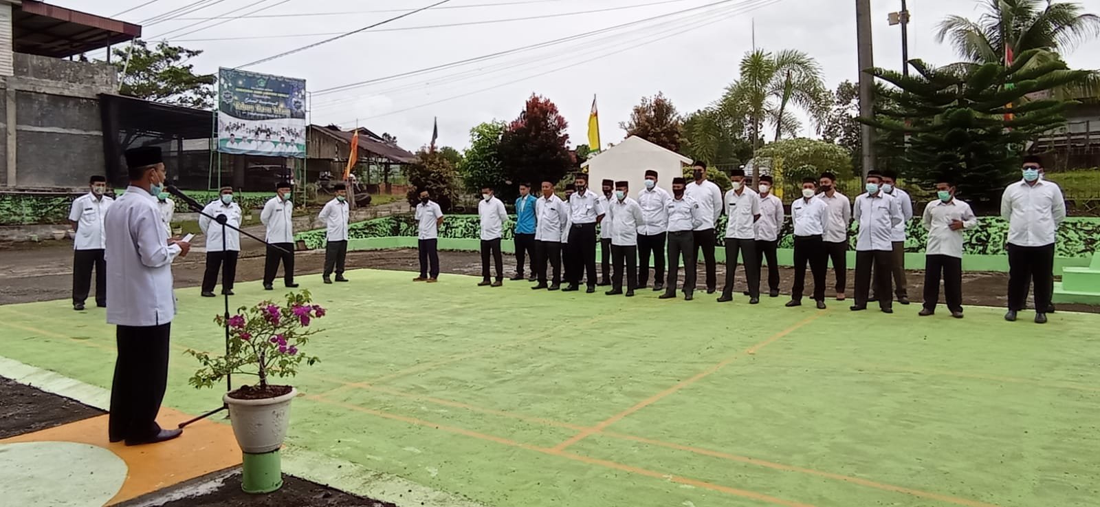 Kakankemenag Simeulue Pimpin Apel Bersama Para Kamad dan ASN di Kantor Kemenag Simeulue