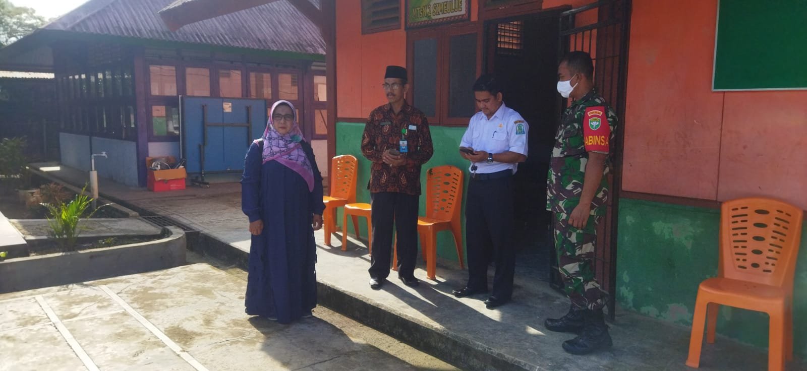 Kakankemenag Simeulue Tinjau Pelaksanaan Vaksinasi Siswa MTsN 2 Simeulue
