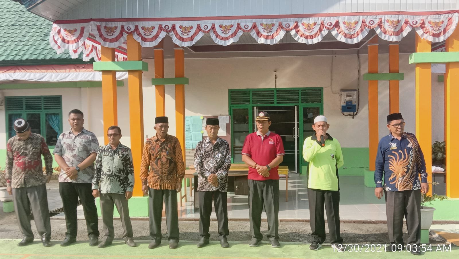 Sambut HAB Ke-76, Kakankemenag Simeulue Buka Pertandingan Bulu Tangkis