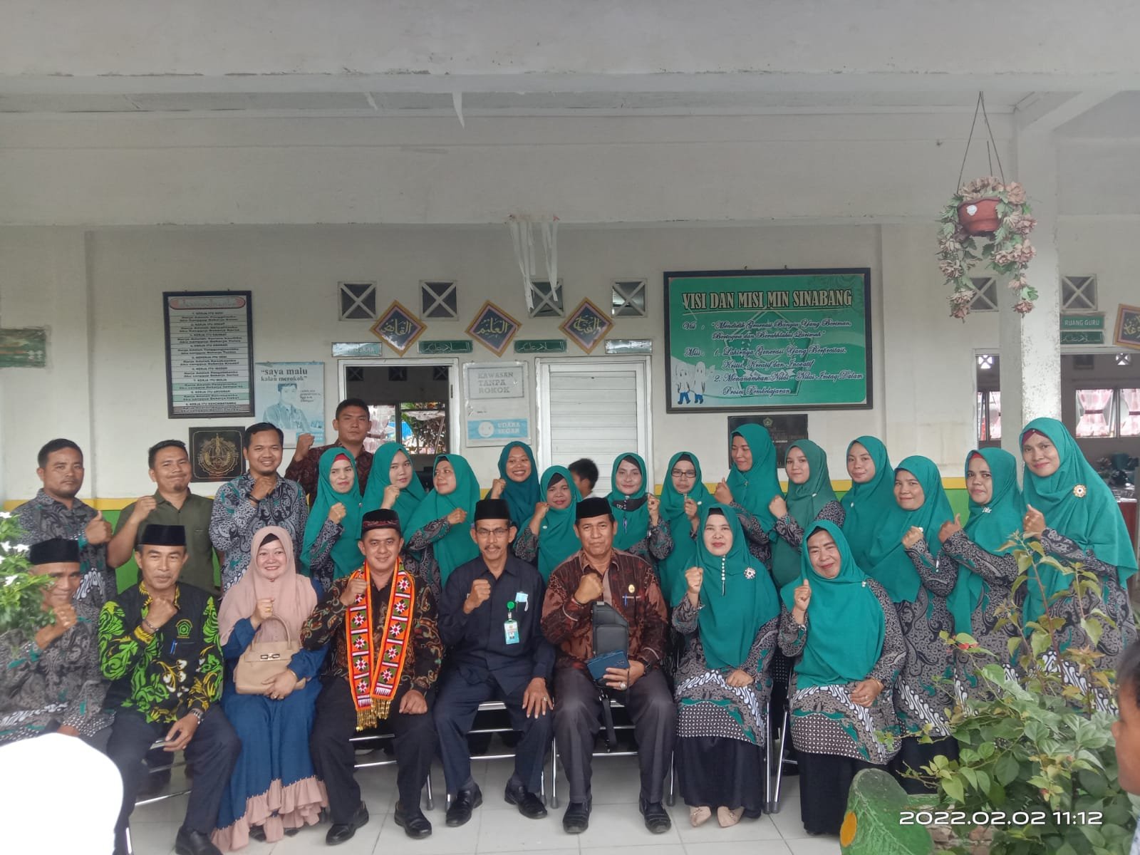 Kakankemenag Simeulue Antar Tugas Kepala MIN