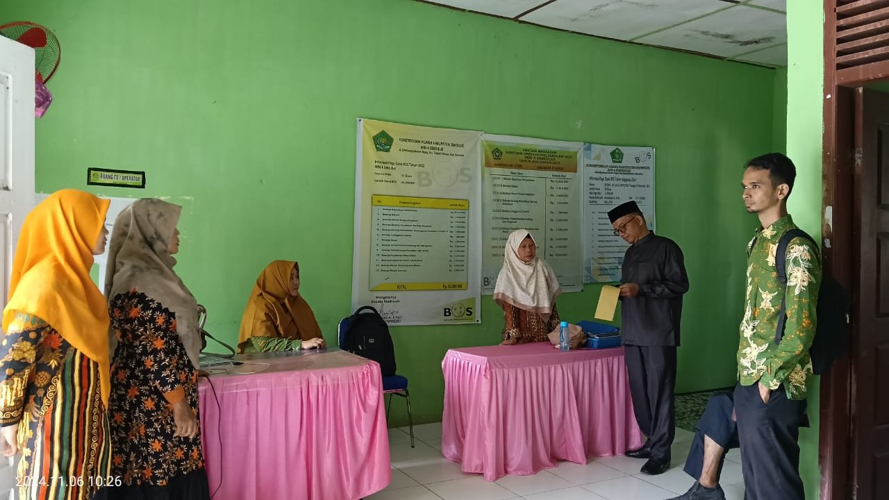 Evaluasi Kepegawaian, Tim Monev Kankemenag Simeulue Kunjungi MIN 4 Simeulue