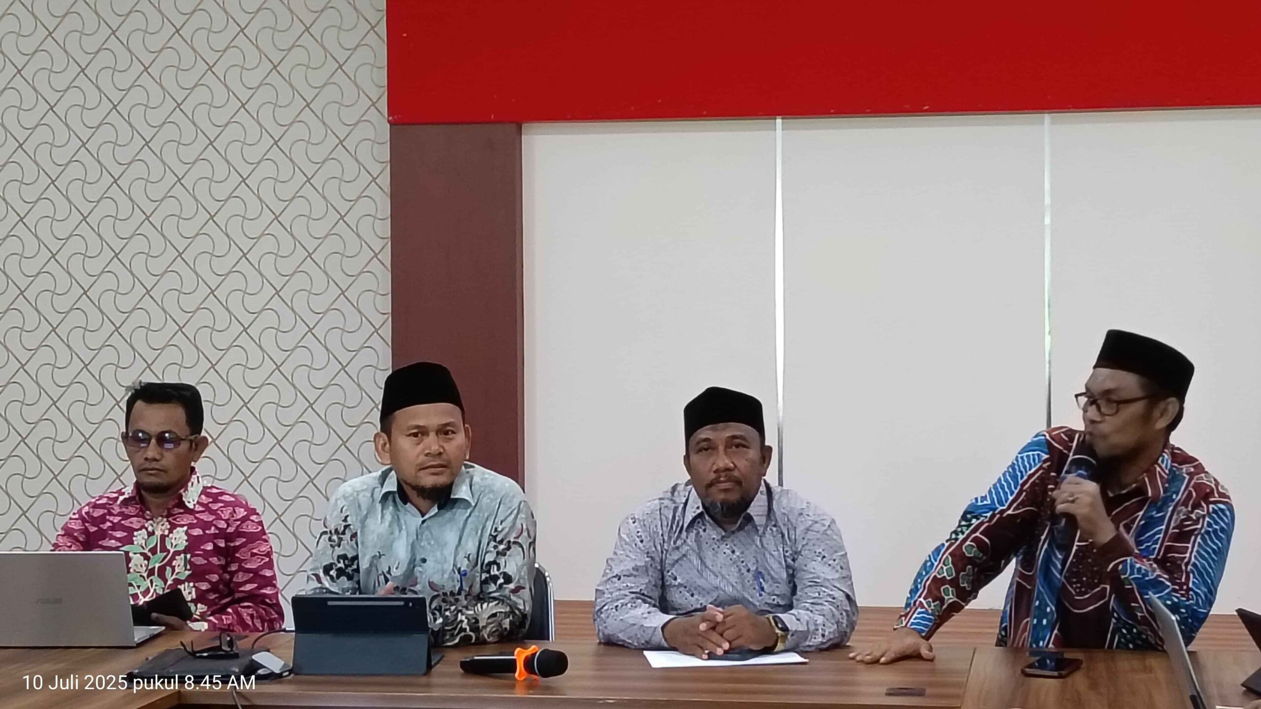 Kemenag Simeulue Gelar Rapat Evaluasi Anggaran Triwulan II dan RPD Tahun 2025