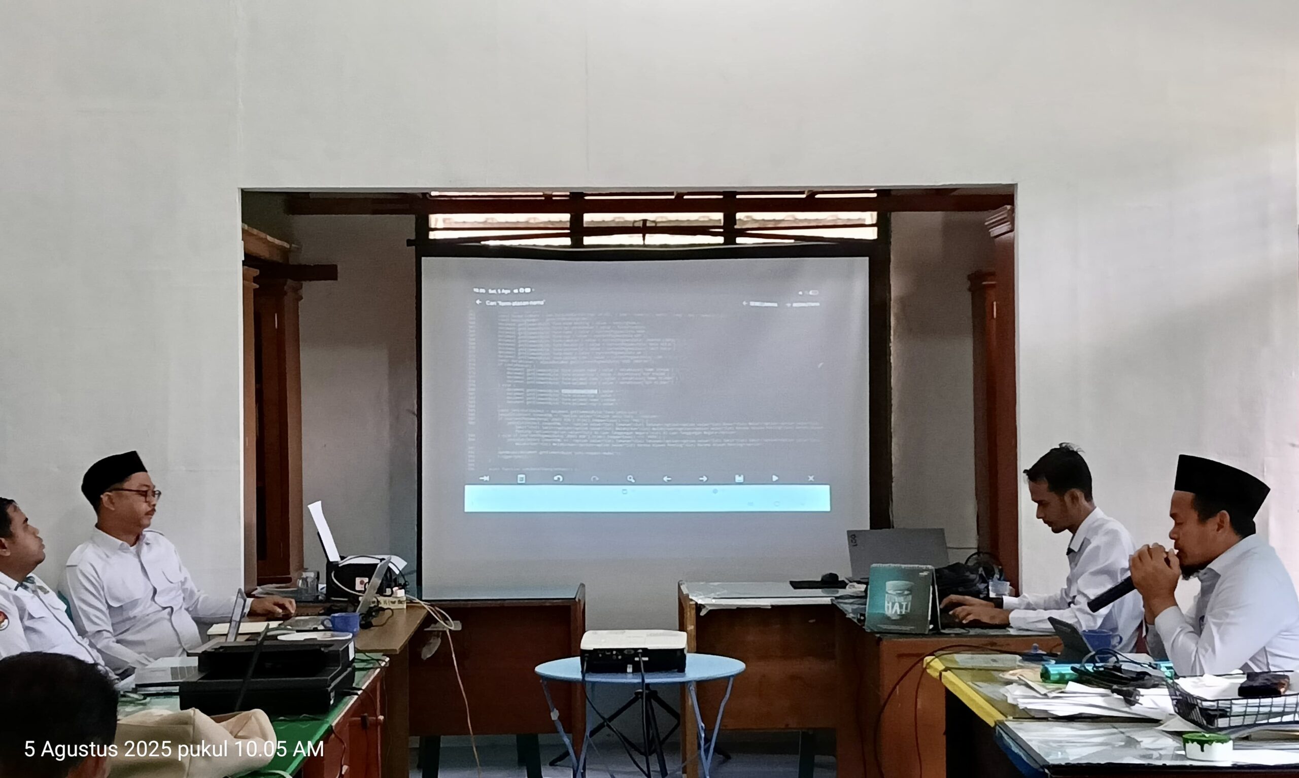 Mantapkan Program, Kasubbag TU Kemenag Simeulue Gelar Rapat Internal Awal Bulan