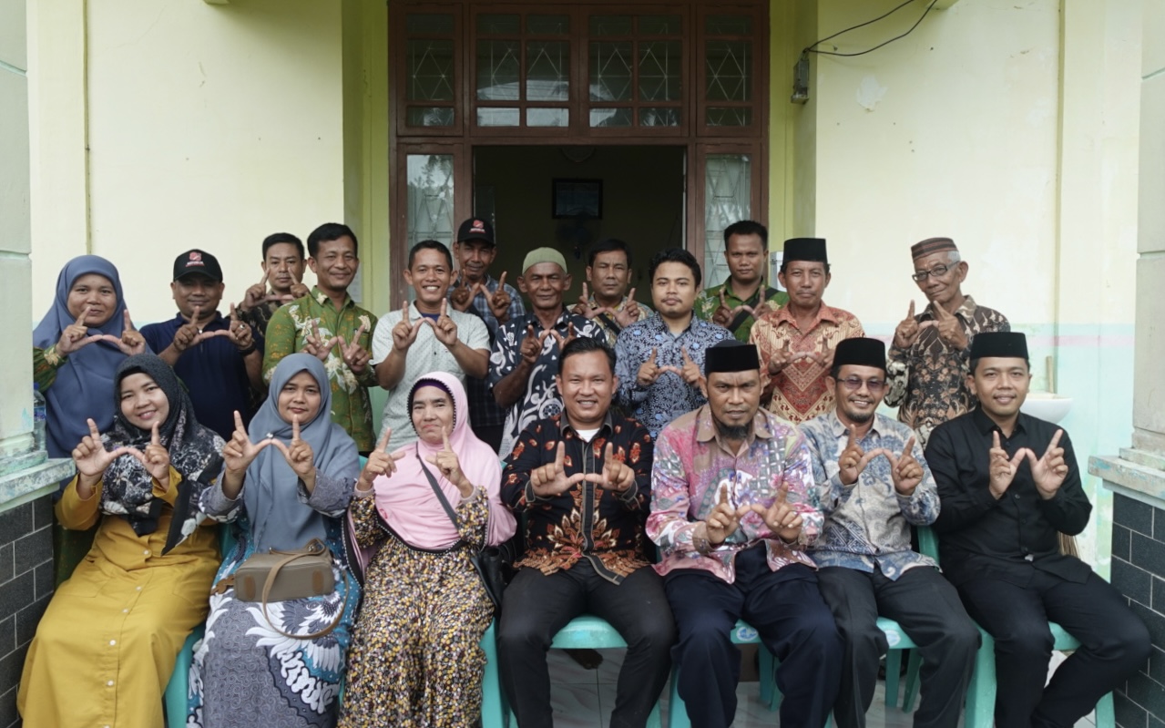 Kemenag Simeulue Dampingi Ikrar Wakaf di Teupah Barat, Enam Bidang Tanah Siap Disertifikasi