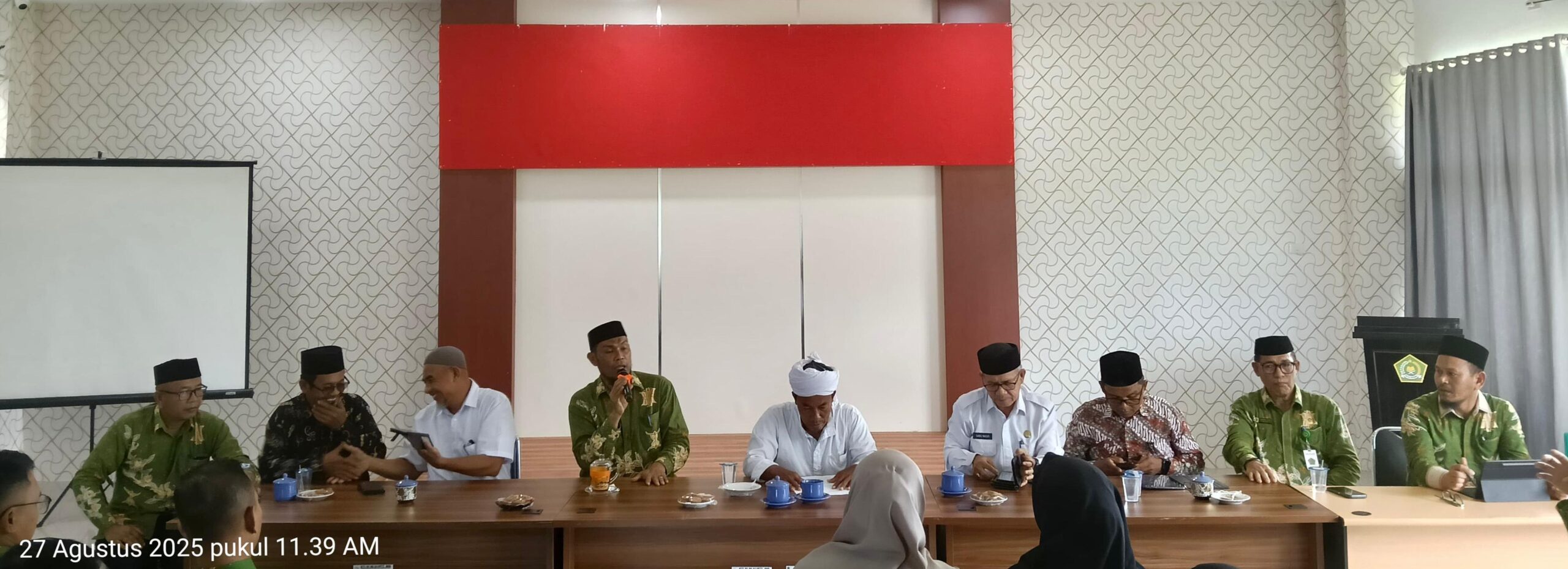 Kemenag Simeulue Sambut Kunjungan Ustadz Dr. Abd. Ibrahim Bersama Rombongan