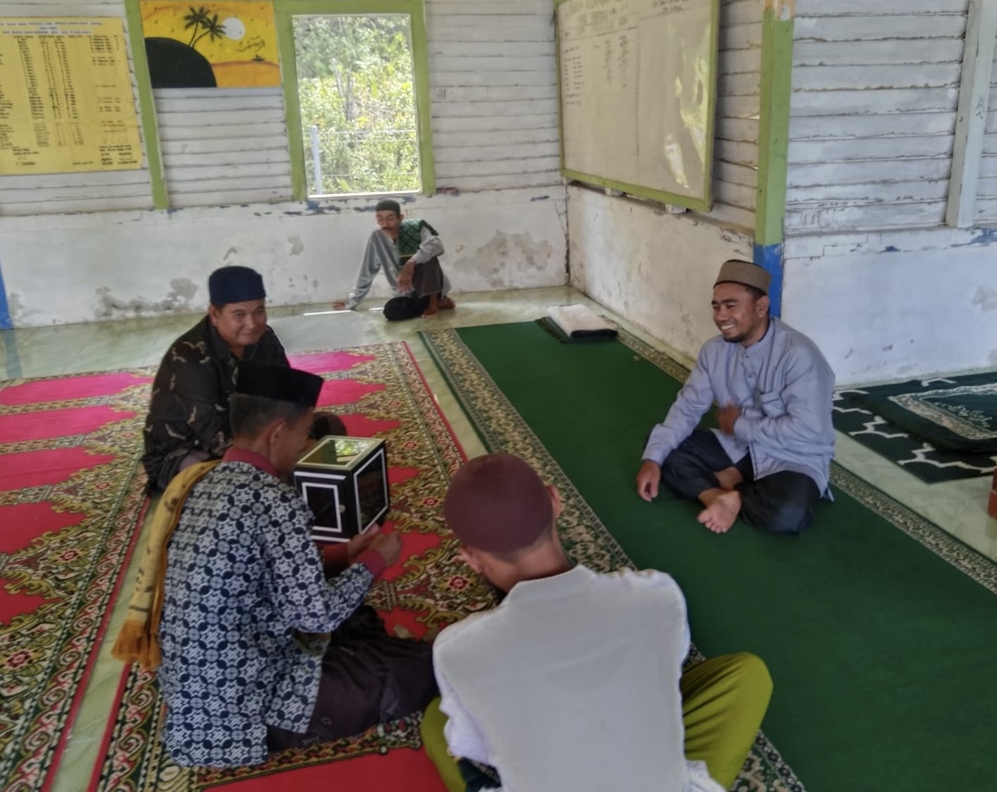 Penghulu KUA Alafan Sampaikan Khutbah Jumat Bertema Keistimewaan Orang Beriman di Masjid Taqwa Almizan