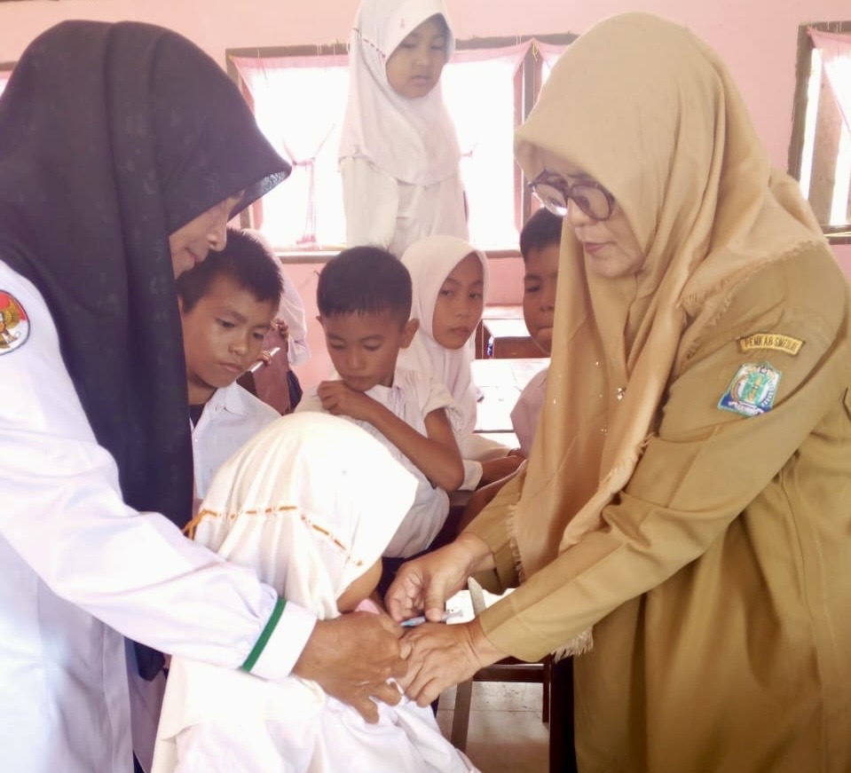MIN 2 Simeulue Gelar Kegiatan BIAS, Puskesmas Salang Berikan Imunisasi untuk Siswa
