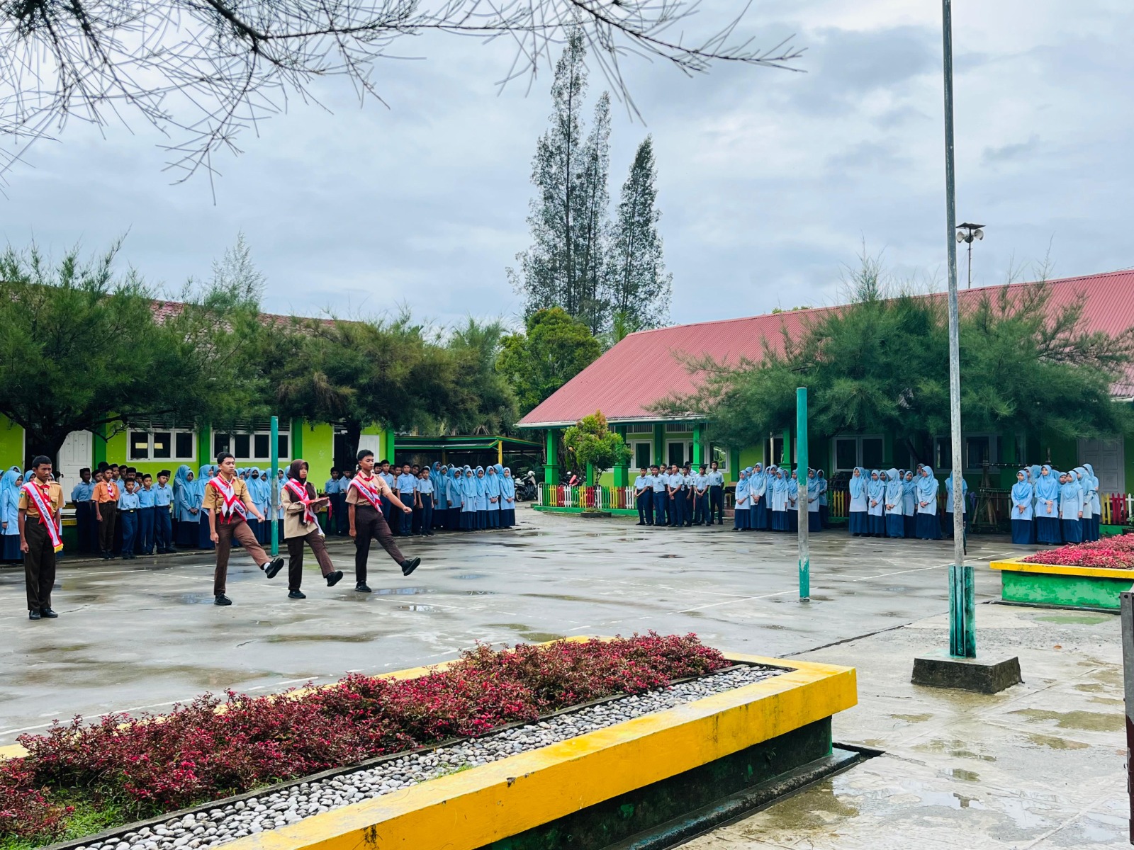 Penuh Semangat Nasionalisme, MTsN 2 Simeulue Peringati Hari Pahlawan 2025