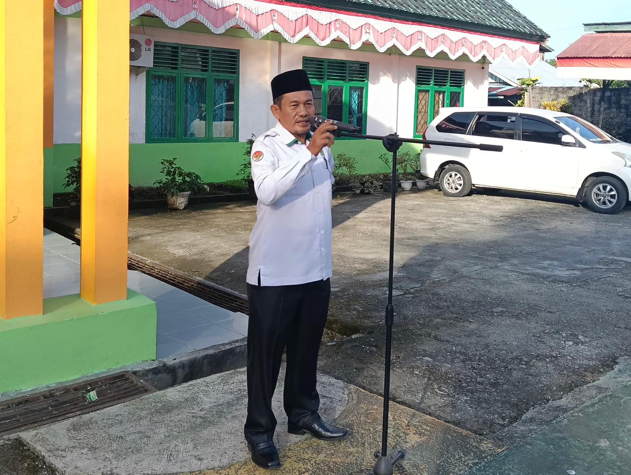 Apel Senin Kemenag Simeulue: Muhammad Sabri Serukan Nilai Kebaikan dan Persatuan