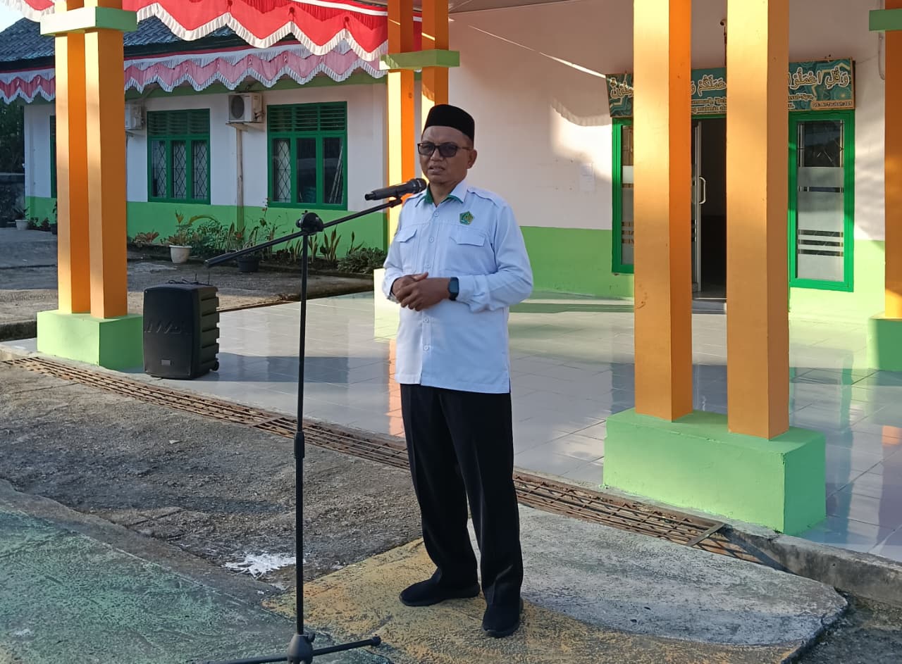 Apel Senin, Fauzan Tekankan Disiplin Waktu dan Etos Kerja Berbasis Nilai Ibadah