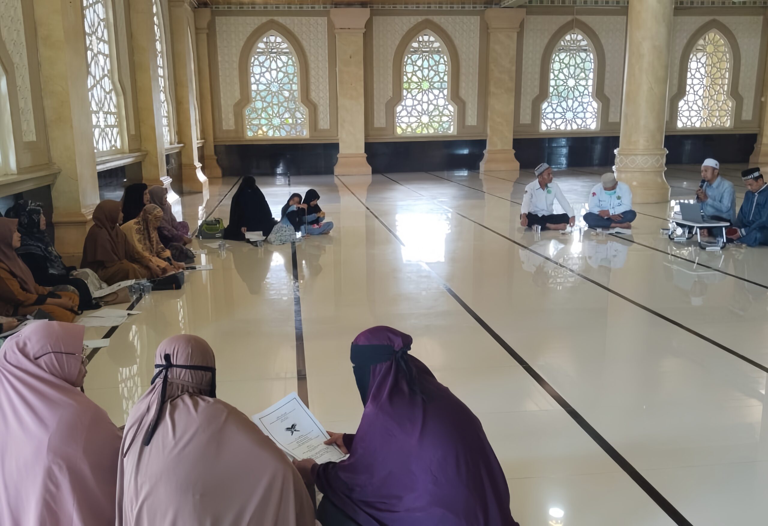 Wujudkan Tertib Administrasi, KUA Simeulue Timur Sosialisasikan Validasi Majelis Taklim