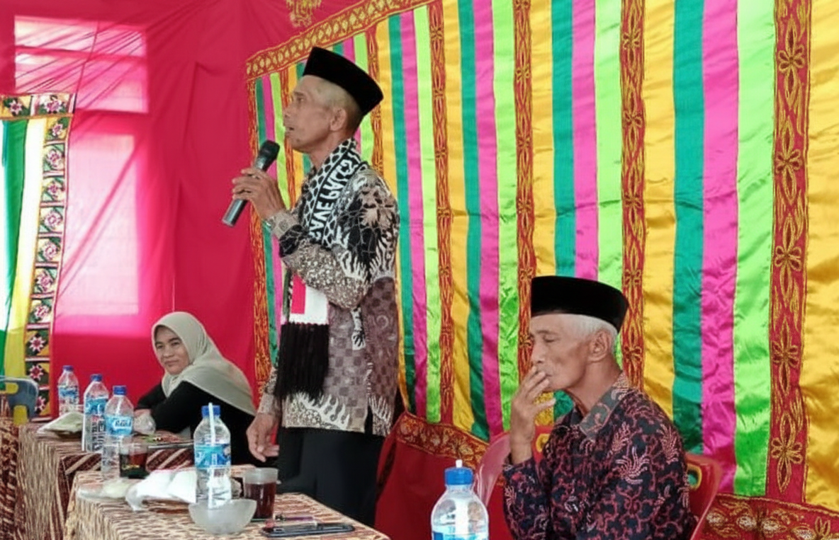 Penyuluh Agama Islam KUA Simeulue Barat Isi Syiar Isra’ Mi’raj di MTs Babul Makmur